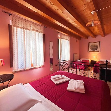 Agriturismo Corte Pellegrini Сан-Мартино-Буон-Альберго Экстерьер фото
