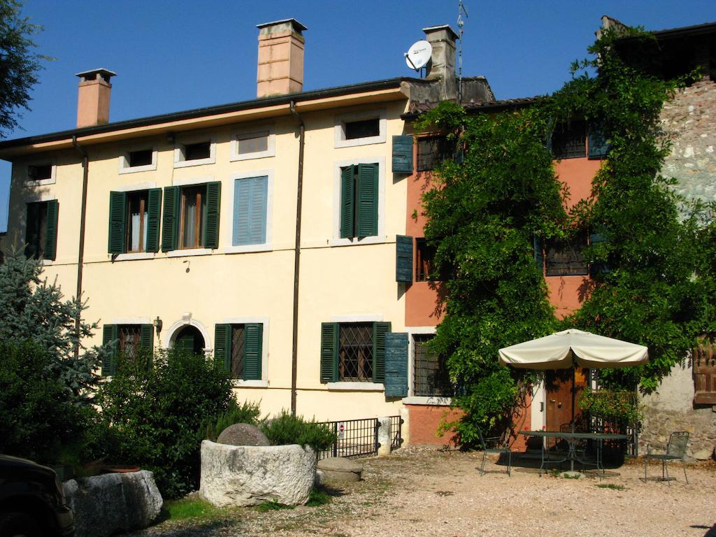 Agriturismo Corte Pellegrini Сан-Мартино-Буон-Альберго Экстерьер фото